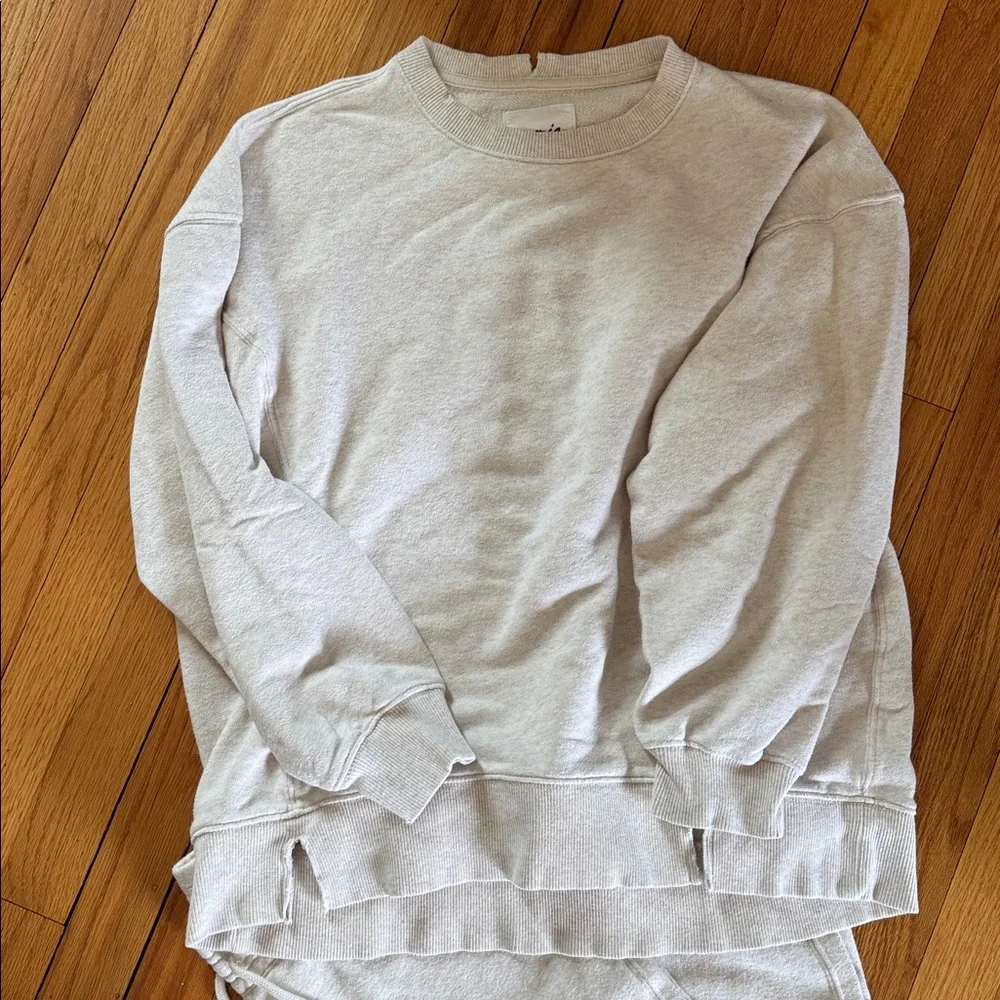 Neutral Cream Cozy Sweatshirt & Sweatpants Set - Picture 3 of 3